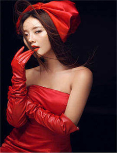 《美女性》