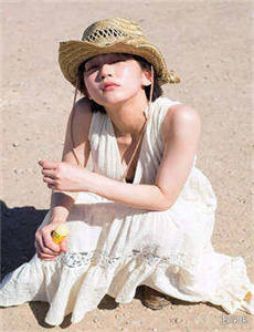 免费观看黄频视,奶被练车教练摸得受不了了